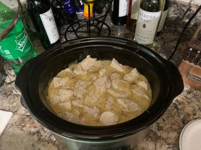Crock Pot Chicken and Dumplings