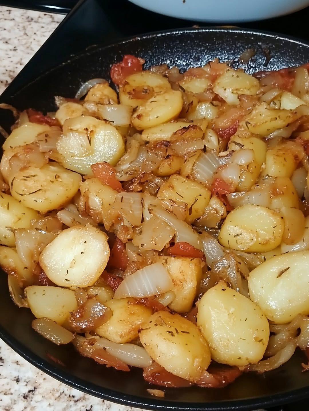Fried Potatoes and Onions