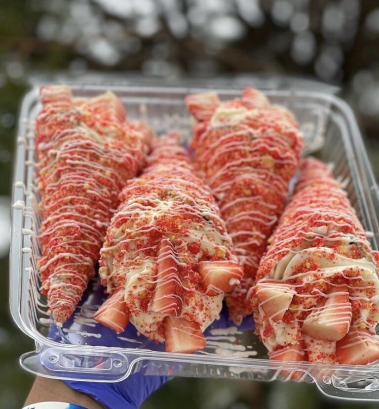 Strawberry Crunch Cheesecake Cones