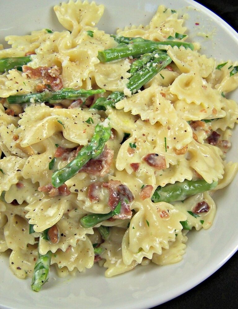 Creamy Pasta with Asparagus & Bacon
