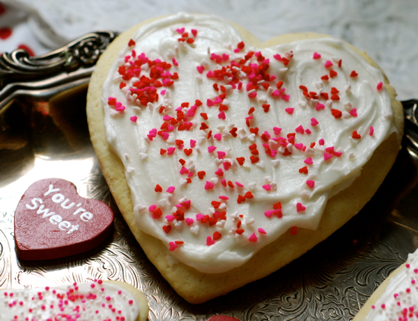 SOFT SOUR CREAM SUGAR COOKIES