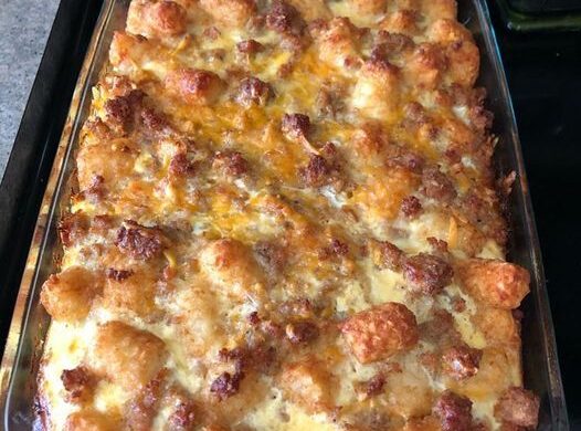 Beef Tips, Egg Noodles and Creamy Gravy - All We Cook