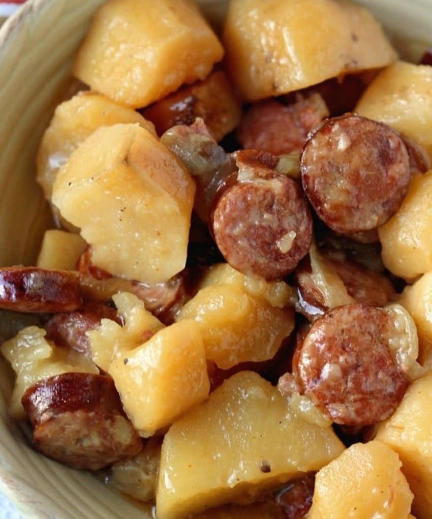 Crockpot Sausage and Potatoes 