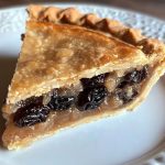 Old Fashioned Raisin Pie