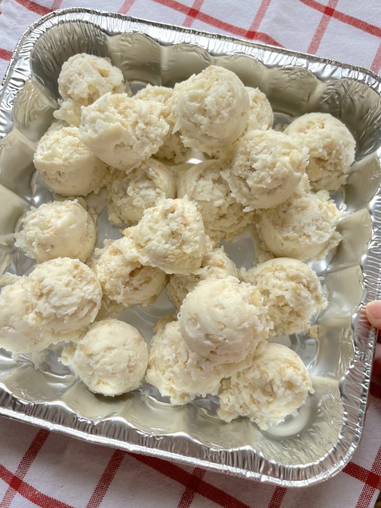 Slow Cooker Snowballs
