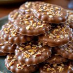 Salted Caramel Peanut Ritz Crackers