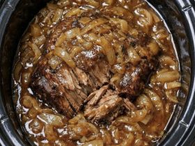 Slow Cooker 4-Ingredient Onion Soup Pot Roast