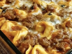 Cheesy Baked Tortellini Casserole