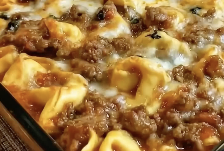 Cheesy Baked Tortellini Casserole