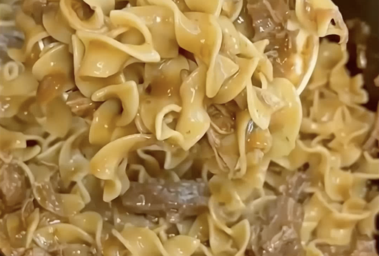 Crockpot Beef and Noodles