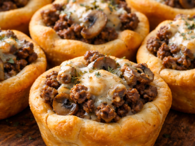 Beef and Mushroom Crescent Cups