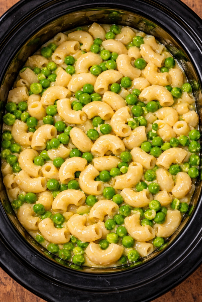 5-Ingredient Slow Cooker Sweet Pea Macaroni