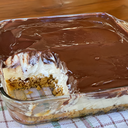 No bake Chocolate Eclair Cake