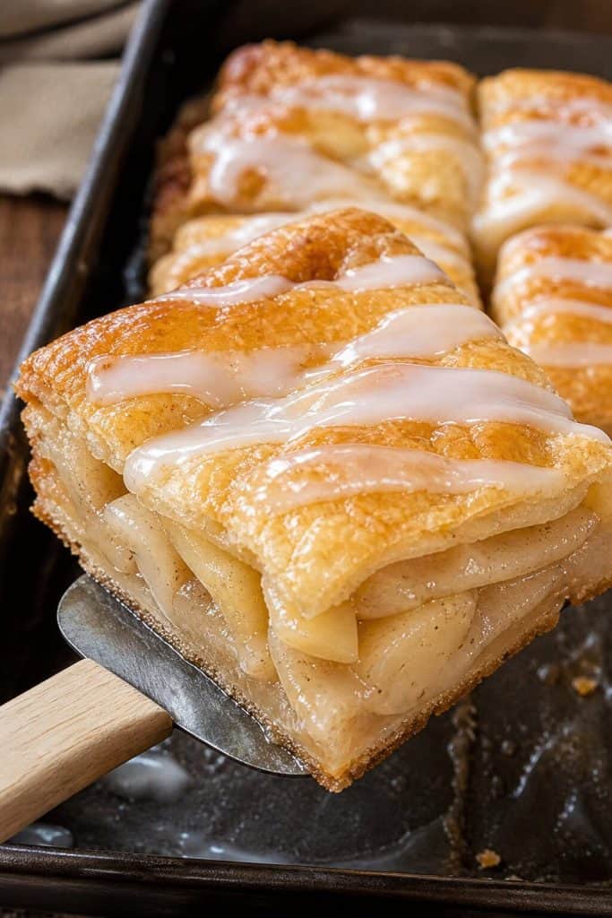 Chicago-Style Bakery Apple Slices
