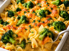 Baked Cheddar Broccoli Noodle Casserole
