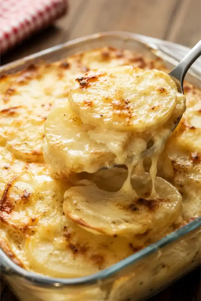 Cheesy Scalloped Potatoes
